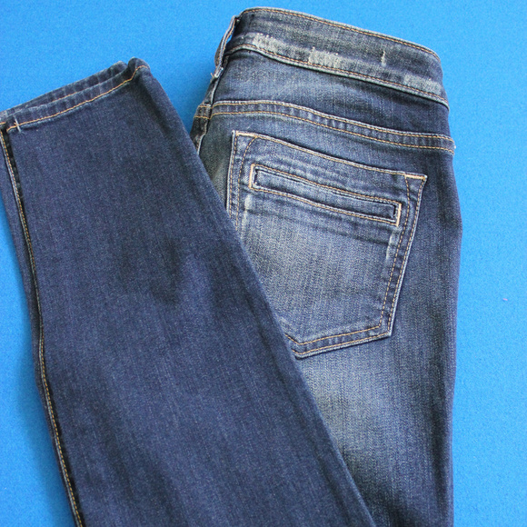 Sneak Peak Low Rise Skinny Jeans - Picture 3 of 3